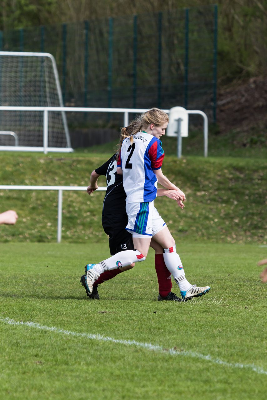 Bild 327 - wBJ SV Henstedt Ulzburg - TSV Schnberg : Ergebnis: 5:2